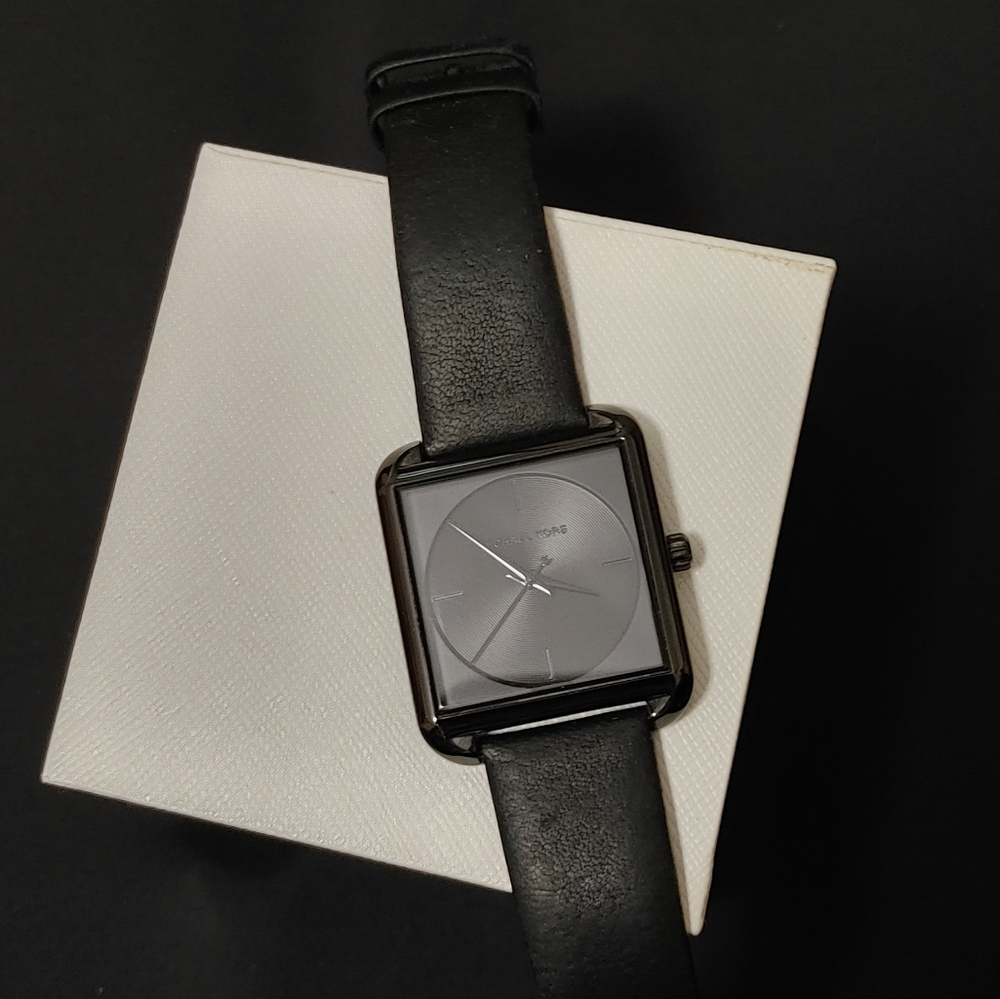 Michael Kors black face Lake watch